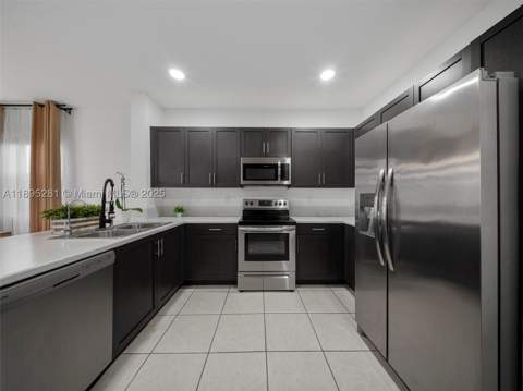 1411 SE 26th Rd, Homestead FL - photo 6 of 68