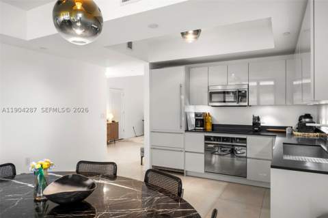 1010 Brickell Ave 1706, Miami FL - photo 6 of 51