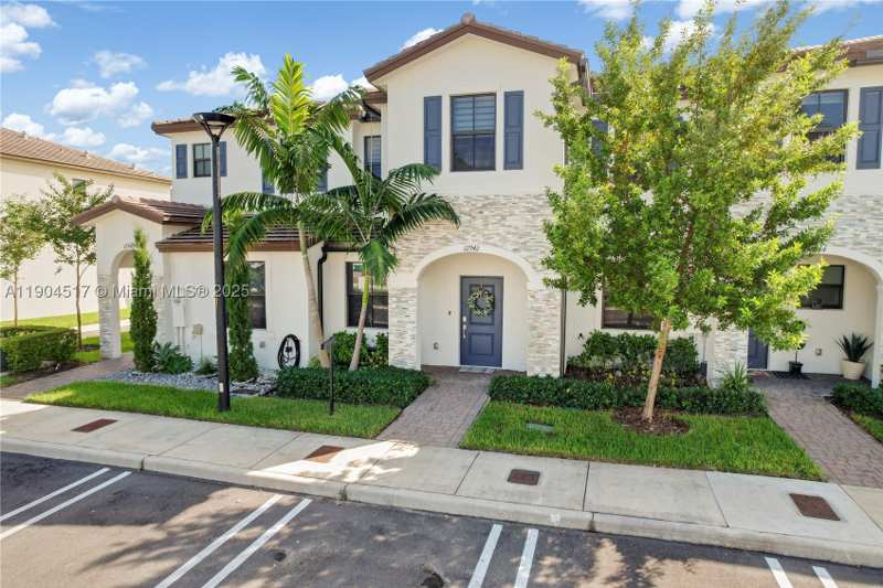 3 bedroom Townhouse at 12942 SW 232nd Ter, Kendall Assemblage South, Homestead — photo 1