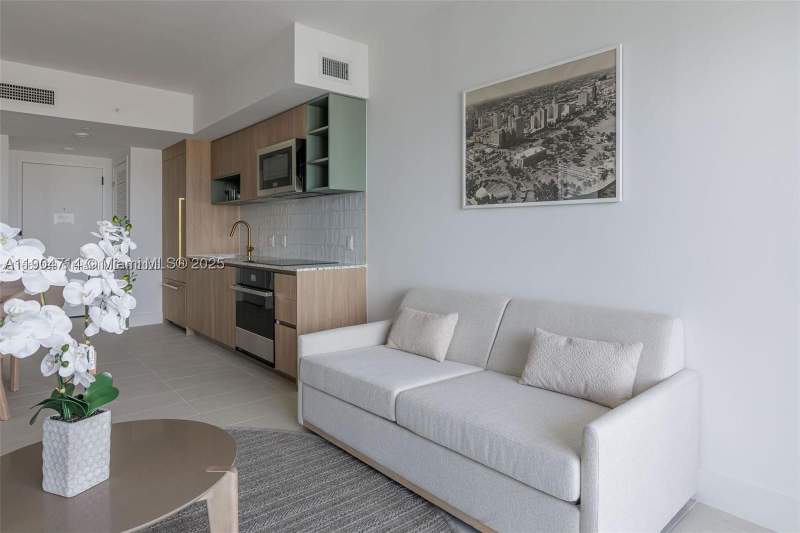 1 bedroom Condominium at 159 NE 6th St 2404, Natiio, Miami — photo 3