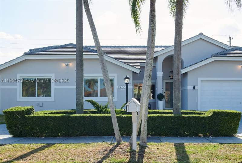 5 bedroom SingleFamilyResidence at 2980 SW 141st Ct, Alligator Sub, Miami — photo 2
