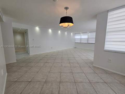 18041 Biscayne Blvd 204, Aventura FL - photo 8 of 52