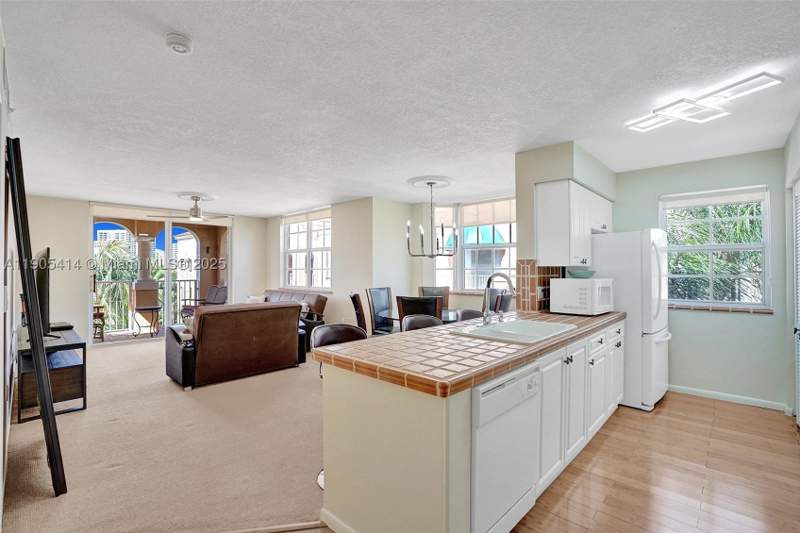 3 bedroom Condominium at 19877 E Country Club Dr 3607, The Yacht Club At Aventur, Aventura — photo 4