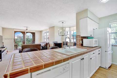 19877 E Country Club Dr 3607, Aventura FL - photo 8 of 43