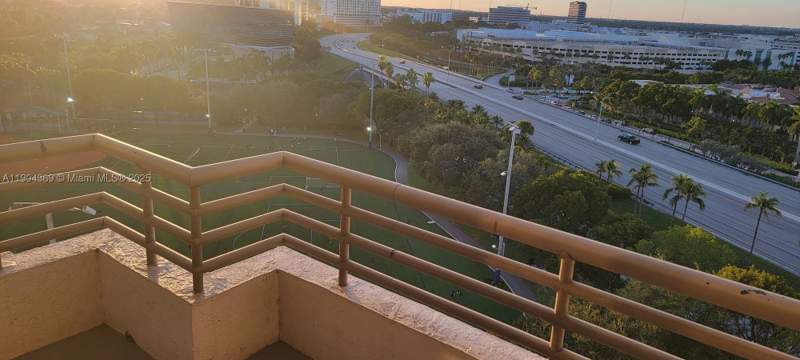 2 bedroom Condominium at 3300 NE 191st St 1403, Parc Central Aventura Sou, Aventura — photo 2