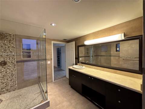 461 Ives Dairy Rd 402-2, Miami FL - photo 23 of 42