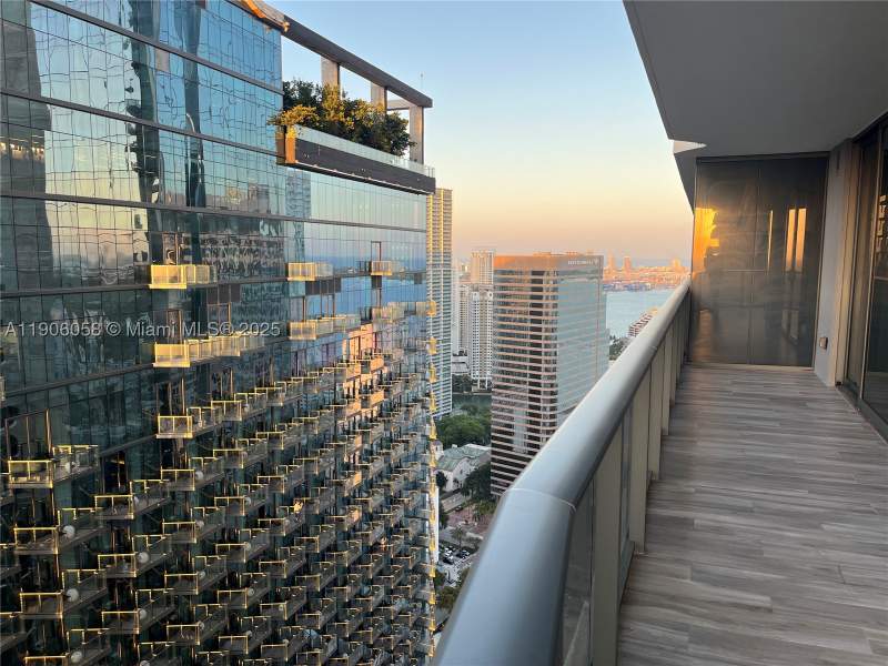 3 bedroom Condominium at 801 S Miami Ave 4309, 801 SMA RESIDENCES CONDO, Miami — photo 3
