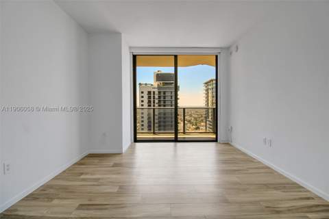 801 S Miami Ave 4309, Miami FL - photo 9 of 34
