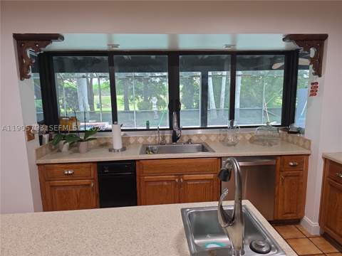 18750 SW 207th Ave, Miami FL - photo 15 of 21