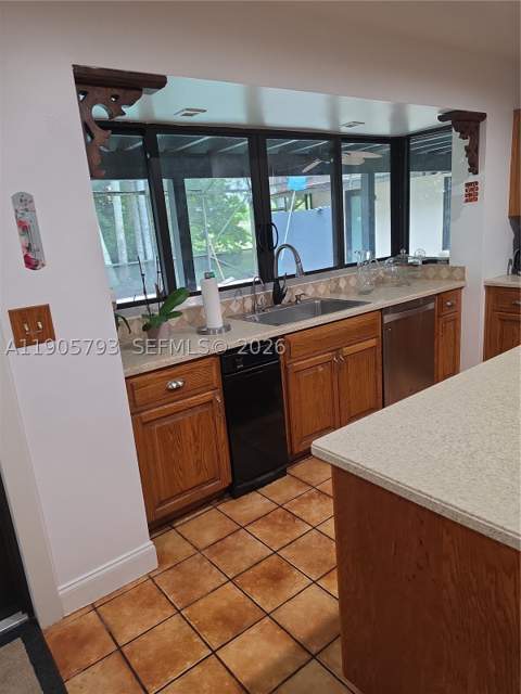 18750 SW 207th Ave, Miami FL - photo 18 of 21