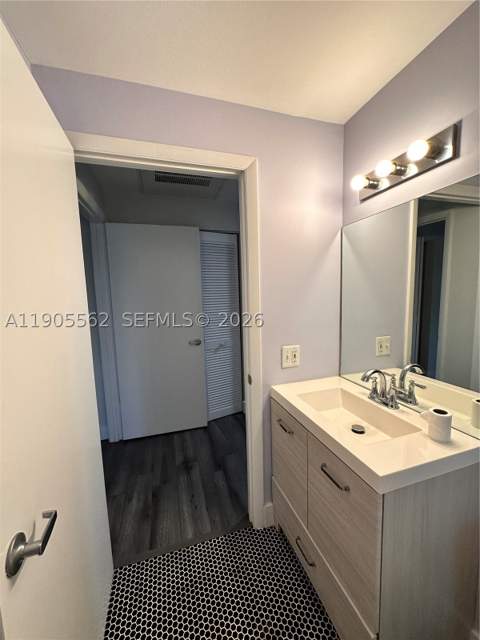 1542 Drexel Ave 107, Miami Beach FL - photo 18 of 22