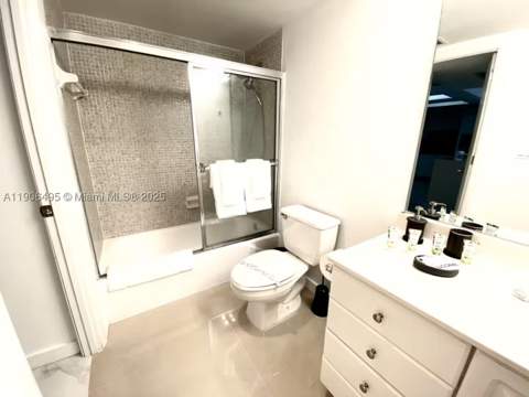 19370 Collins Ave Ph-10, Sunny Isles Beach FL - photo 16 of 35