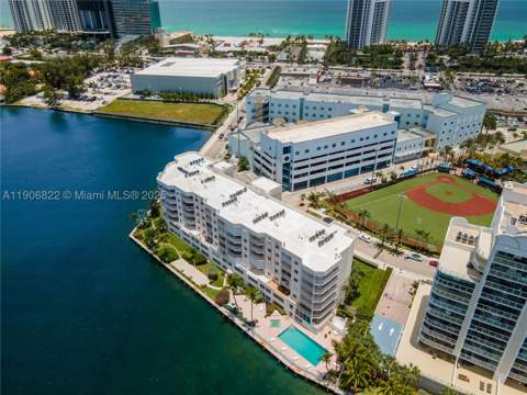 18260 N Bay Rd 420, Sunny Isles Beach FL - photo 18 of 26
