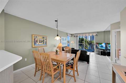 18260 N Bay Rd 420, Sunny Isles Beach FL - photo 9 of 26