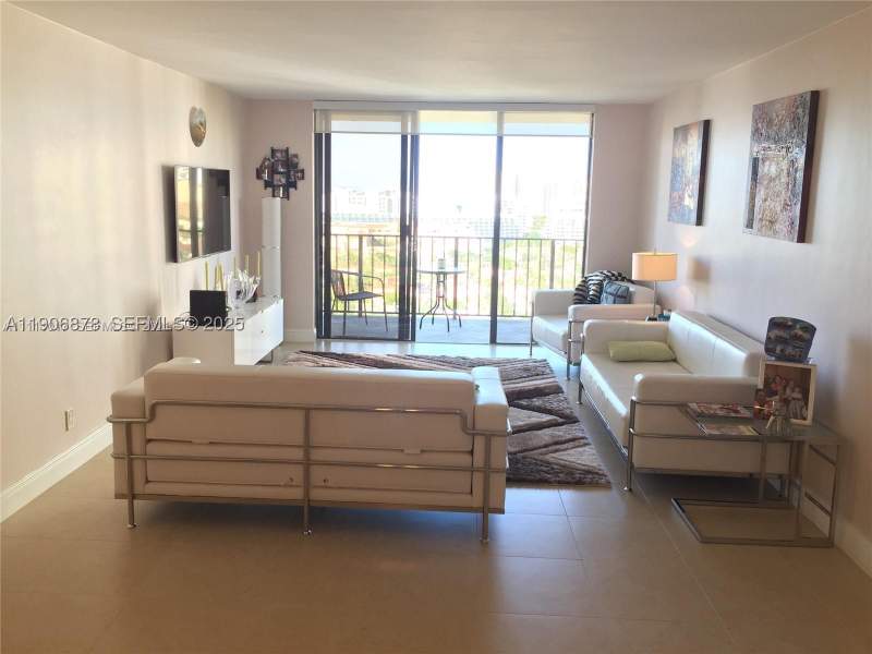 2 bedroom Condominium at 18151 NE 31st Ct 1912, The Clipper At Bisc Cove, Aventura — photo 5