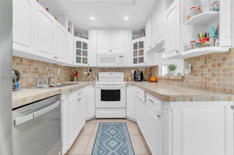 13715 SW 84th St F, Miami FL - photo 12 of 30