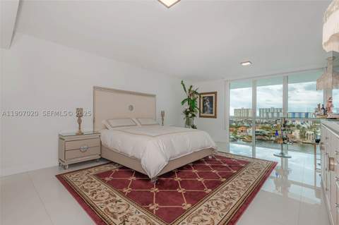 400 Sunny Isles Blvd 906, Sunny Isles Beach FL - photo 18 of 36