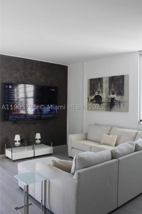 2829 Indian Creek Dr 1403, Miami Beach FL - photo 12 of 34
