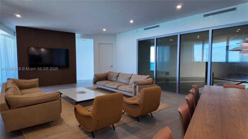 4 bedroom Condominium at 18555 Collins Ave 905, 18555 Collins Avenue Cond, Sunny Isles Beach — photo 2