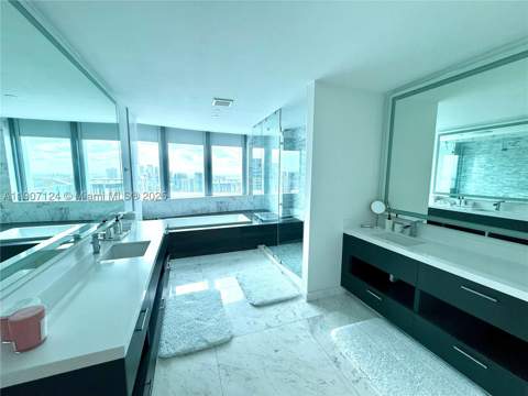 851 NE 1st Ave 4811, Miami FL - photo 8 of 30
