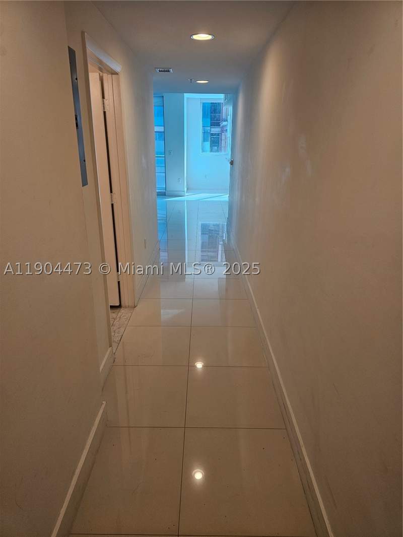 1 bedroom Condominium at 244 Biscayne Blvd 908, Vizcayne North Condo, Miami — photo 4