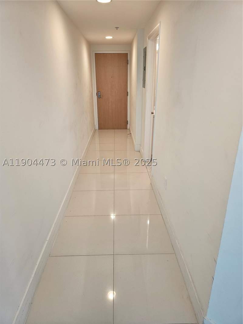 1 bedroom Condominium at 244 Biscayne Blvd 908, Vizcayne North Condo, Miami — photo 5