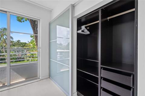 1600 Michigan Ave 7, Miami Beach FL - photo 17 of 28