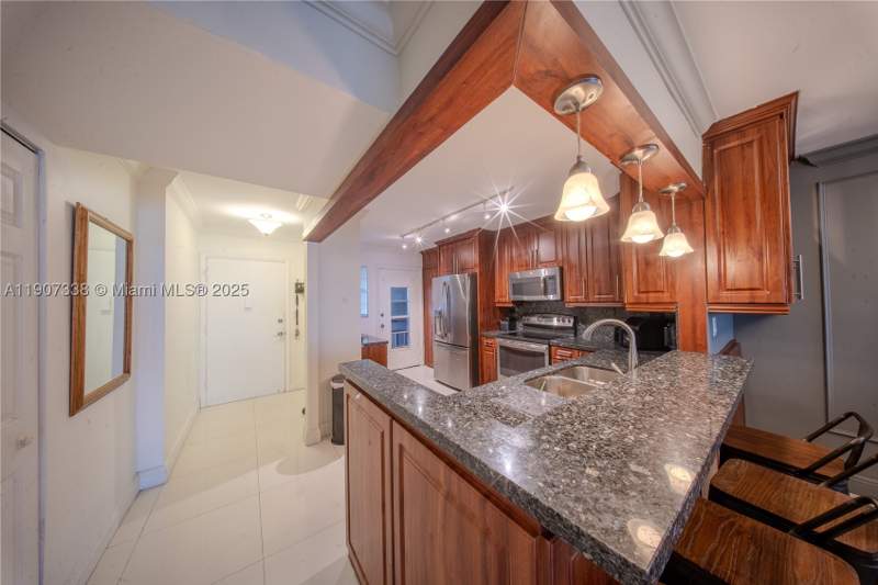 2 bedroom Condominium at 1660 NE 191st St 410-1, Jade Winds Group Allamand, Miami — photo 5