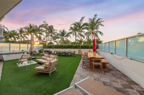 2001 Meridian Ave 307, Miami Beach FL - photo 18 of 25