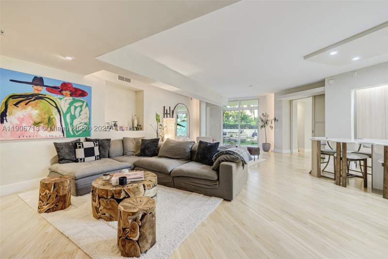 2 bedroom Condominium at 2001 Meridian Ave 307, The Meridian Condo, Miami Beach — photo 2