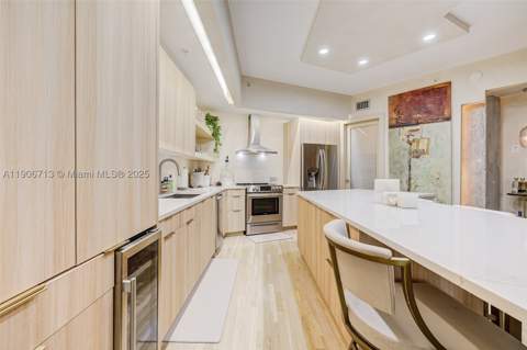 2001 Meridian Ave 307, Miami Beach FL - photo 9 of 25