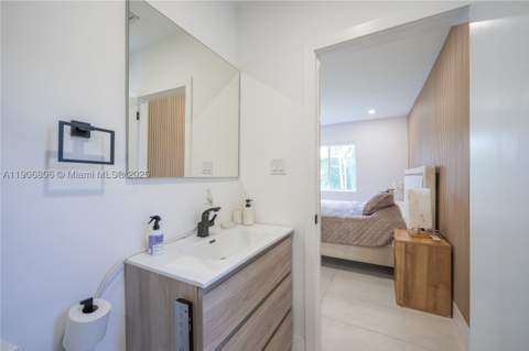 545 NW 47th St, Miami FL - photo 14 of 53