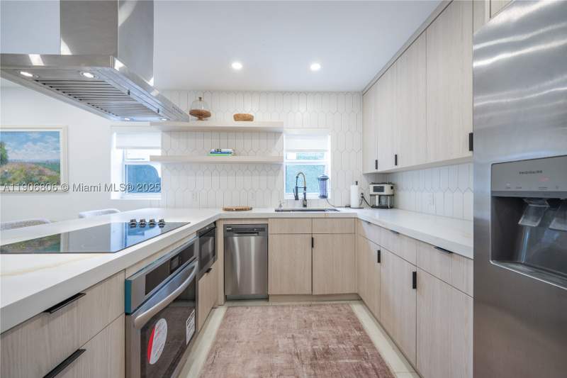 3 bedroom SingleFamilyResidence at 545 NW 47th St, BAY VISTA PARK AMD PL, Miami — photo 2