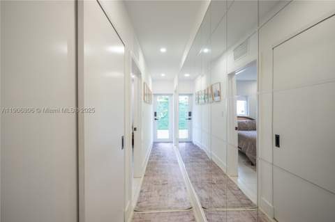 545 NW 47th St, Miami FL - photo 6 of 53