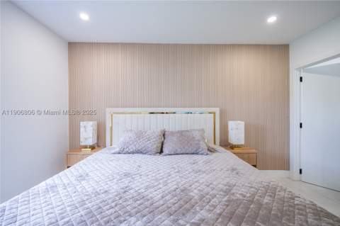 545 NW 47th St, Miami FL - photo 8 of 53