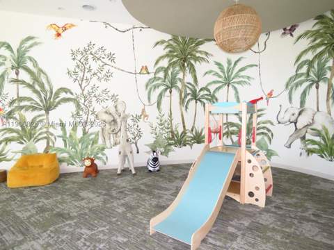700 NE 24 203, Miami FL - photo 8 of 17