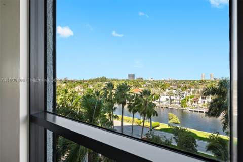 3598 Yacht Club Dr 602, Aventura FL - photo 18 of 29