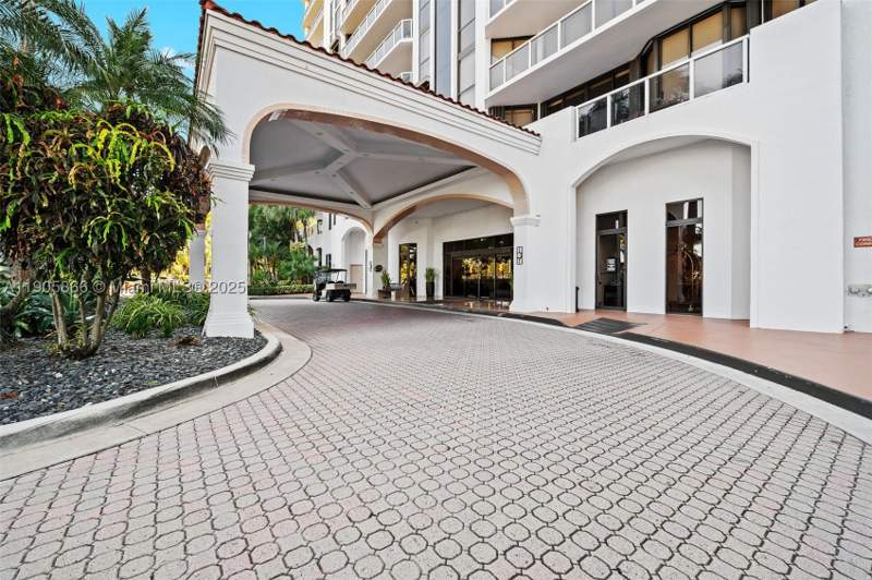 3 bedroom Condominium at 3598 Yacht Club Dr 602, Harbor Tws At The Waterwa, Aventura — photo 4