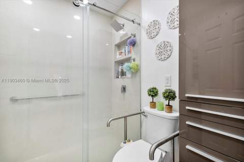 7231 SW 6th St, Miami FL - photo 19 of 34