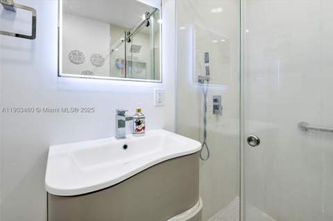 7231 SW 6th St, Miami FL - photo 20 of 34