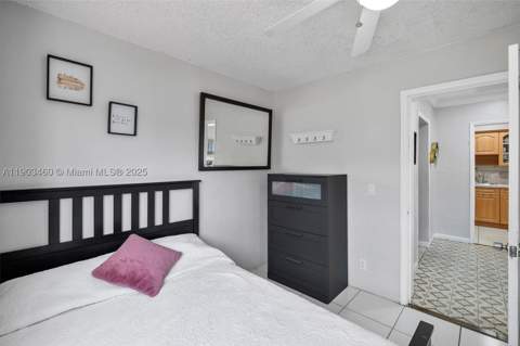 7231 SW 6th St, Miami FL - photo 8 of 34