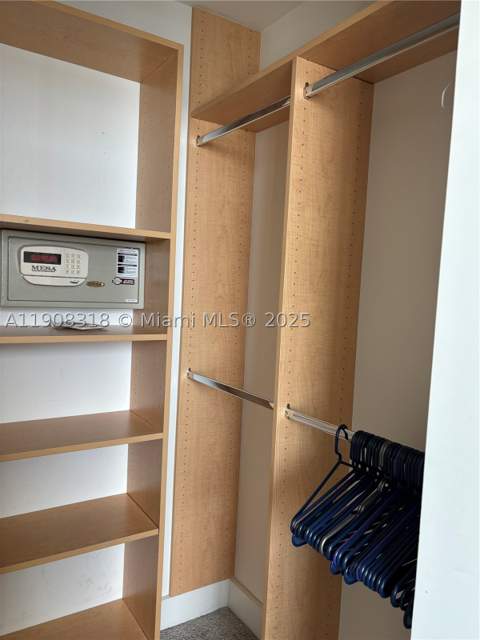 79 SW 12th St 4012-S, Miami FL - photo 11 of 34