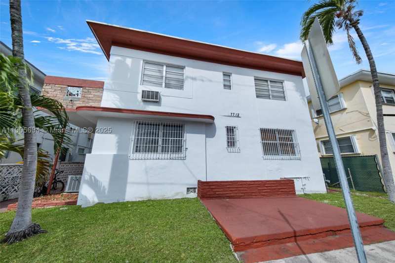 2 bedroom Condominium at 7712 Byron Ave 2, Victoria Condo, Miami Beach — photo 1