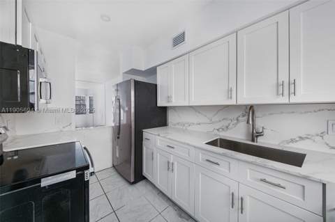 7712 Byron Ave 2, Miami Beach FL - photo 11 of 25