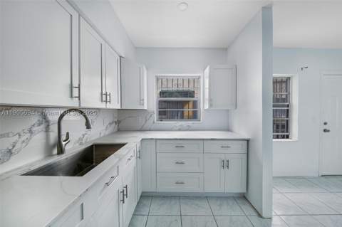 7712 Byron Ave 2, Miami Beach FL - photo 13 of 25