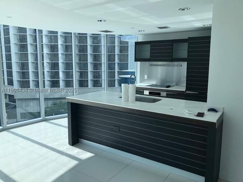 2 bedroom Condominium at 200 Biscayne Boulevard Way 902, Epic West Condo, Miami — photo 5