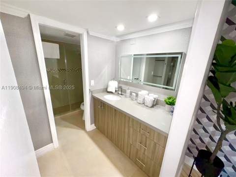 20500 W Country Club Dr 501, Aventura FL - photo 11 of 28