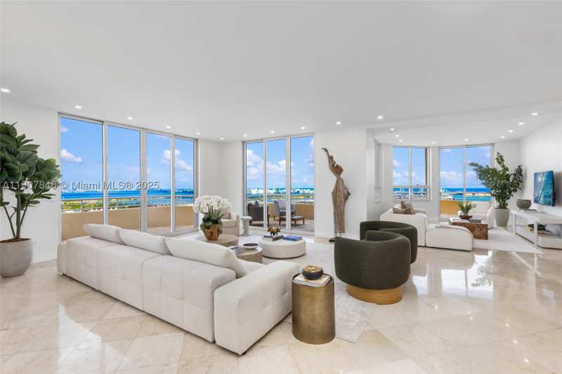 5 bedroom Condominium at 808 Brickell Key Dr 3901, Two Tequesta Point Condo, Miami — photo 1