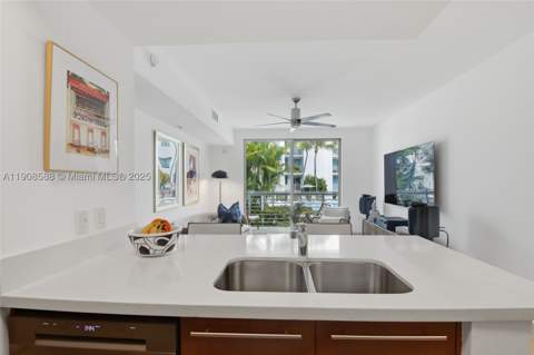 110 Washington Ave 2420, Miami Beach FL - photo 6 of 30