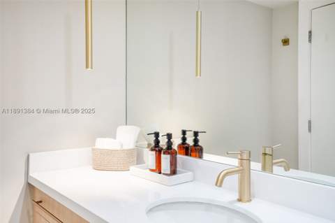 2301 Collins Ave 836, Miami Beach FL - photo 13 of 29